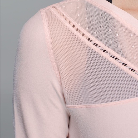 Lululemon just breathe long sleeve size 8 - Picture 3 of 13